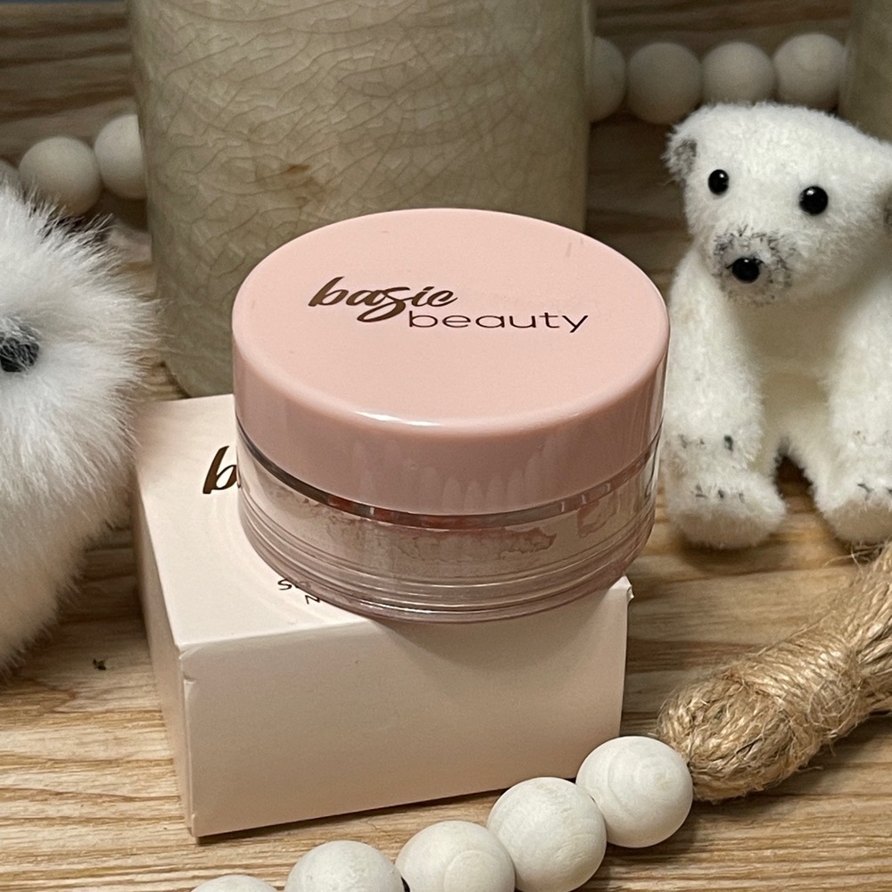 BASIC BEAUTY Translucent Setting Powder - Picture 3 of 10